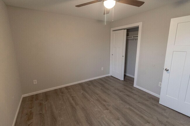 Building Photo - 5301-5303 Currituck Lane