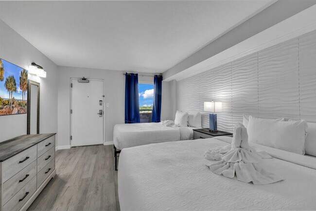 Building Photo - 2300 N Ocean Blvd