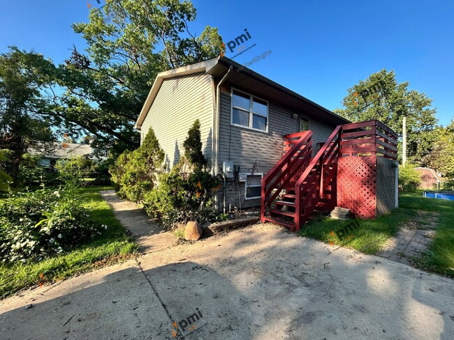 Building Photo - 5531 Mulberry Ave