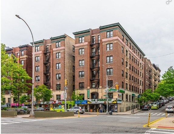 Building Photo - 3440-3448 Broadway