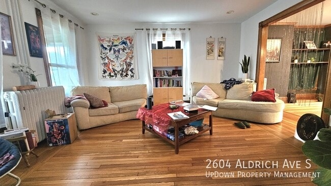 Building Photo - 2604 Aldrich Ave S