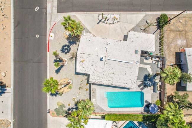 Building Photo - 38951 Bel Air Dr