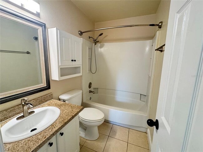 Building Photo - 615 Dory Ln