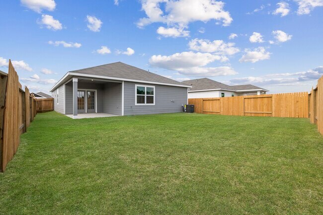 Building Photo - 16414 Blossom Grv Dr