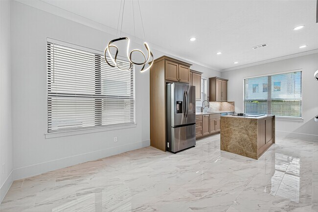 Building Photo - 2427 Camden Creek Ln