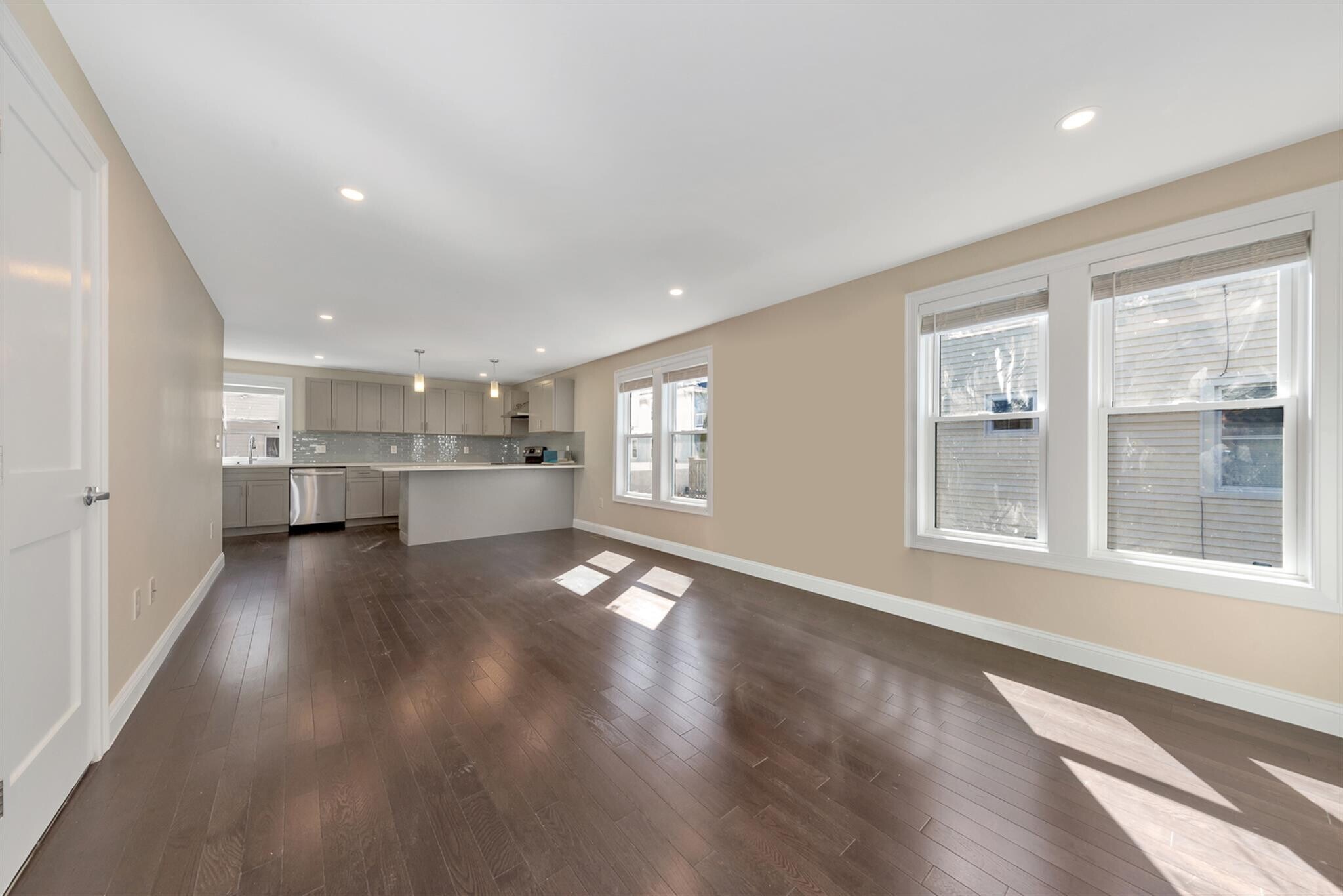 Building Photo - 43 Wright Ave