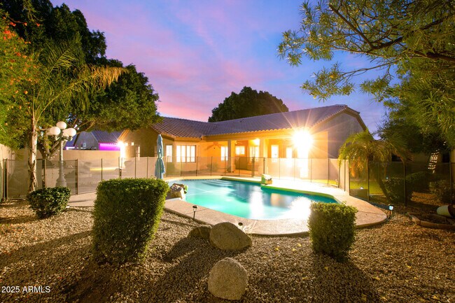 Building Photo - 6401 W Orchid Ln