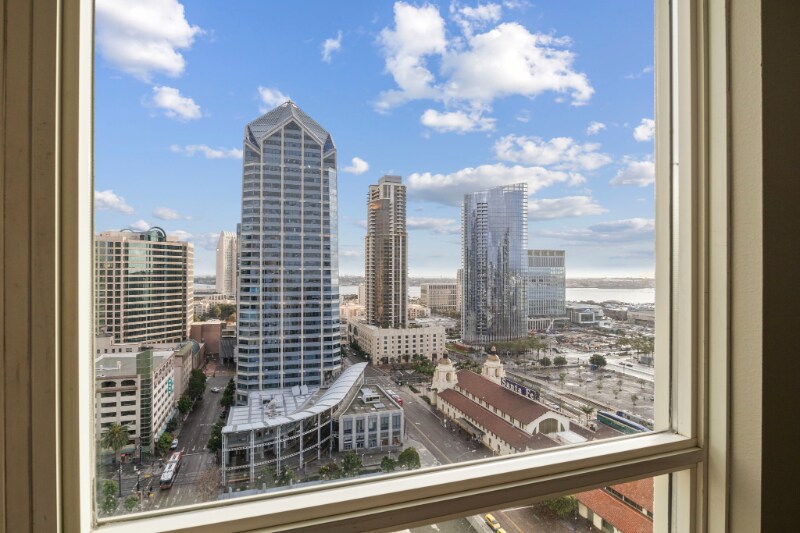 Building Photo - 1240 India St