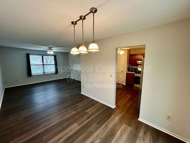 Building Photo - 662 Lakewood Dr