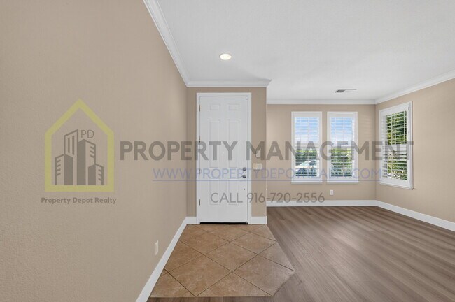 Building Photo - Spacious 3-Bed, 2-Bath Retreat on Charm Way