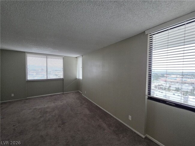 Building Photo - 3930 University Center Dr