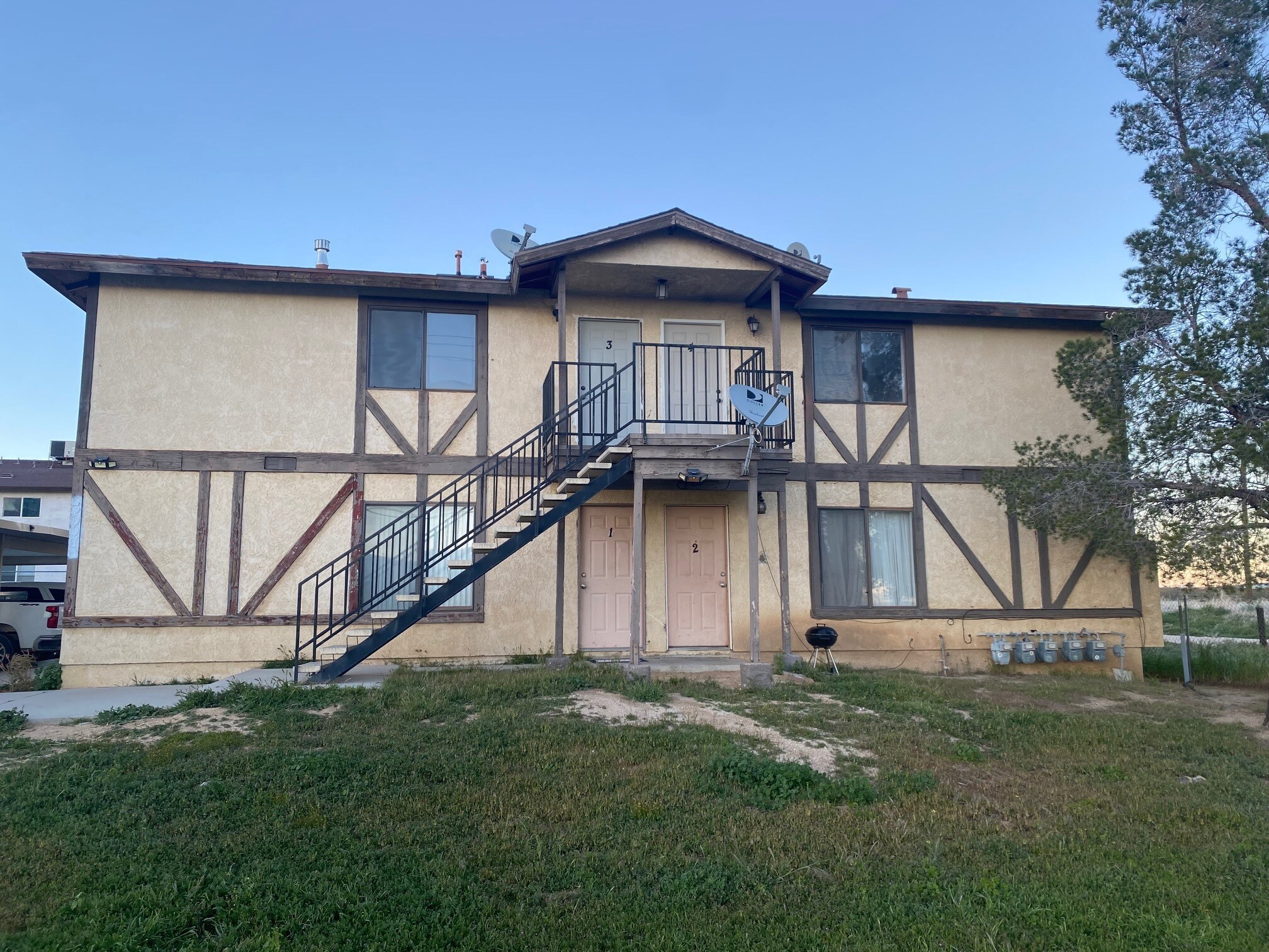 Building Photo - 3007 Pat Ave