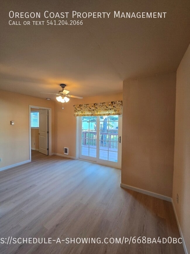 Building Photo - 1441 NW 20th St