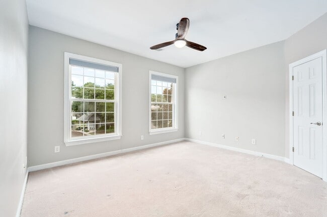 Building Photo - Luxury Living in Mt. Pleasant’s Ellington ...