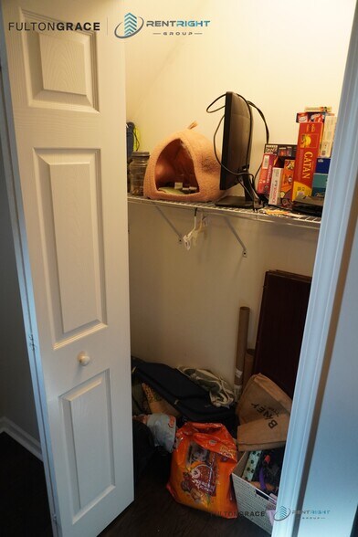 Building Photo - 2652 W 23rd Pl