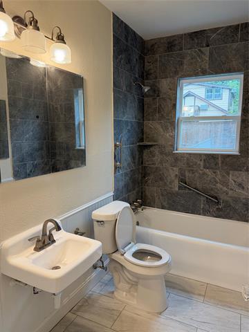 Building Photo - 522 Cameron Ave