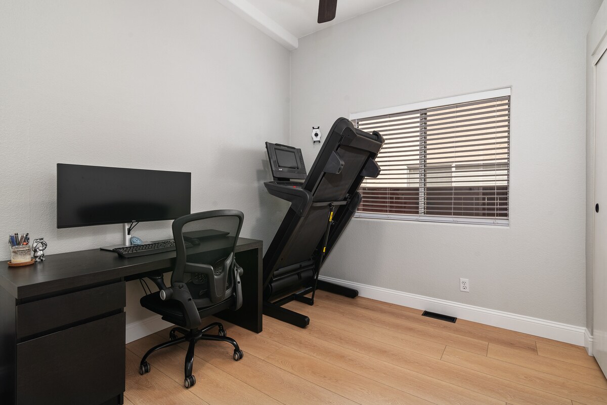 Building Photo - 4952 Lake Shore Ct