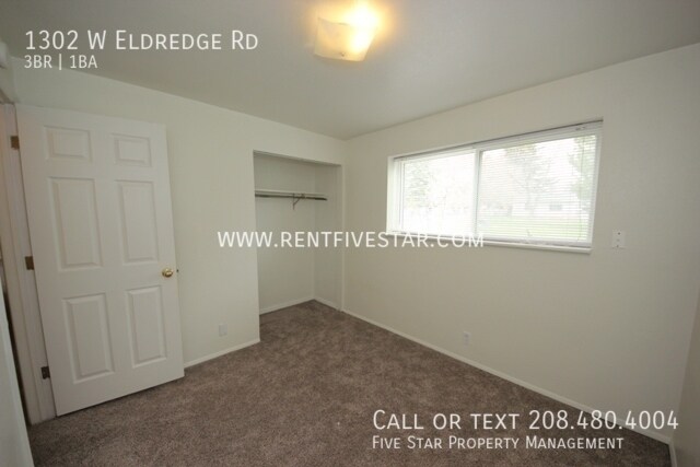 Building Photo - 1302 W Eldredge Rd