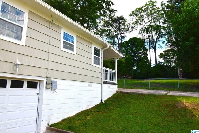 Building Photo - 1166 Alford Ave