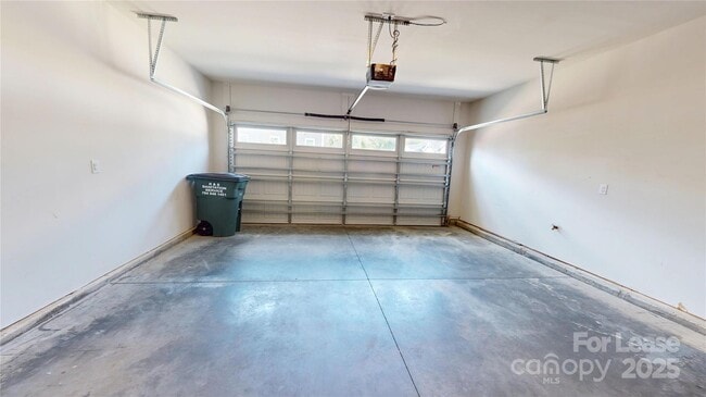 Building Photo - 2517 Greenmarket Dr