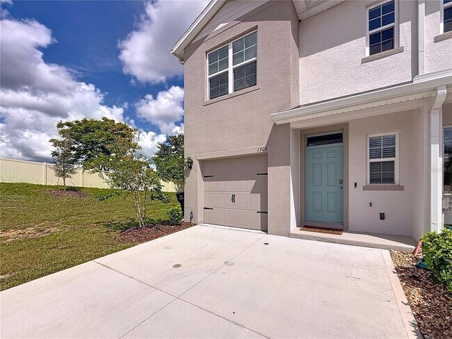 Building Photo - 1303 Tallowwood Ln