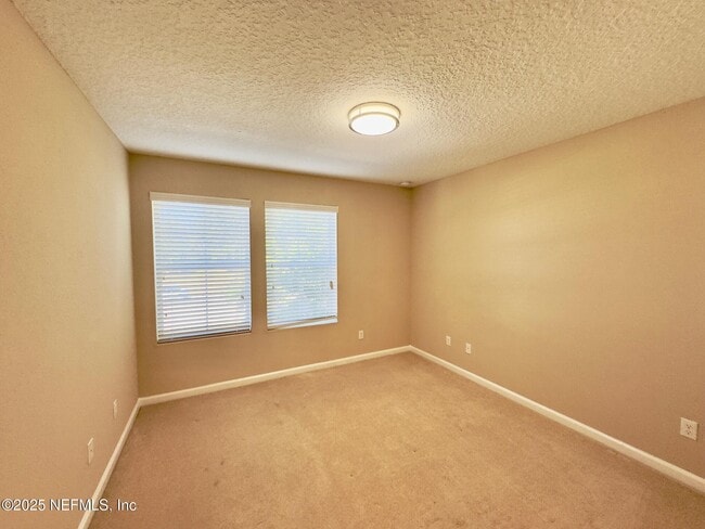 Building Photo - 3705 Old Hickory Ln