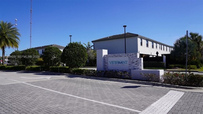 Building Photo - 549 NW 204th St