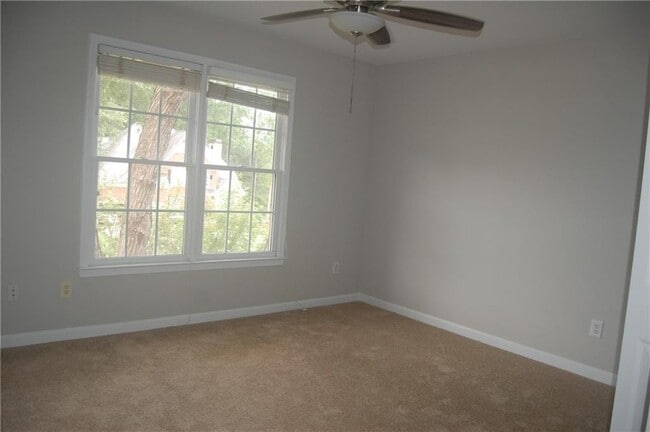 Building Photo - 5291 Camden Lake Pkwy NW