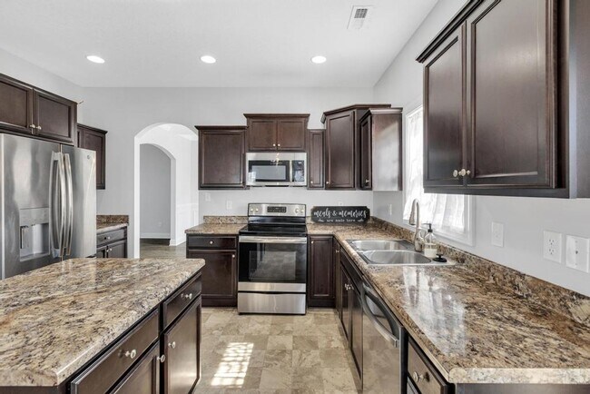 Building Photo - Sterling Farms Beauty!