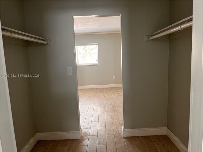 Building Photo - 210 NW 87th Ave