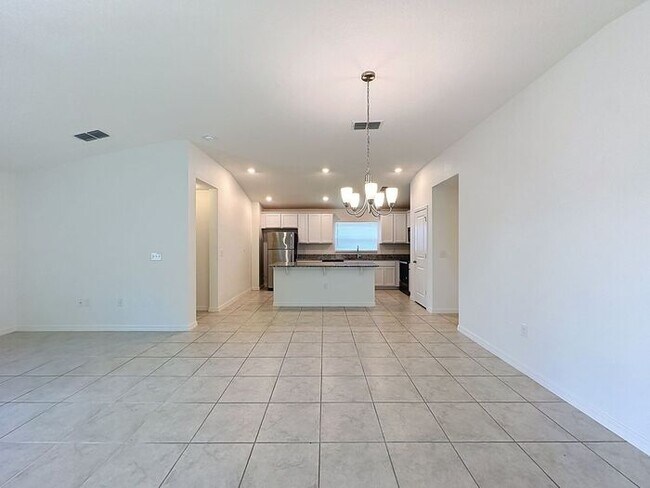 Building Photo - BEAUTIFUL HOME IN PRESERVATION POINTE, DAVENPORT