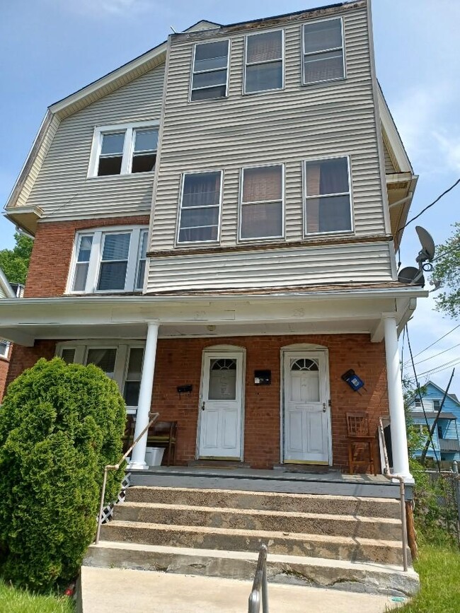 28 Kent St 28 Kent St Hartford CT 06112 Apartment Finder