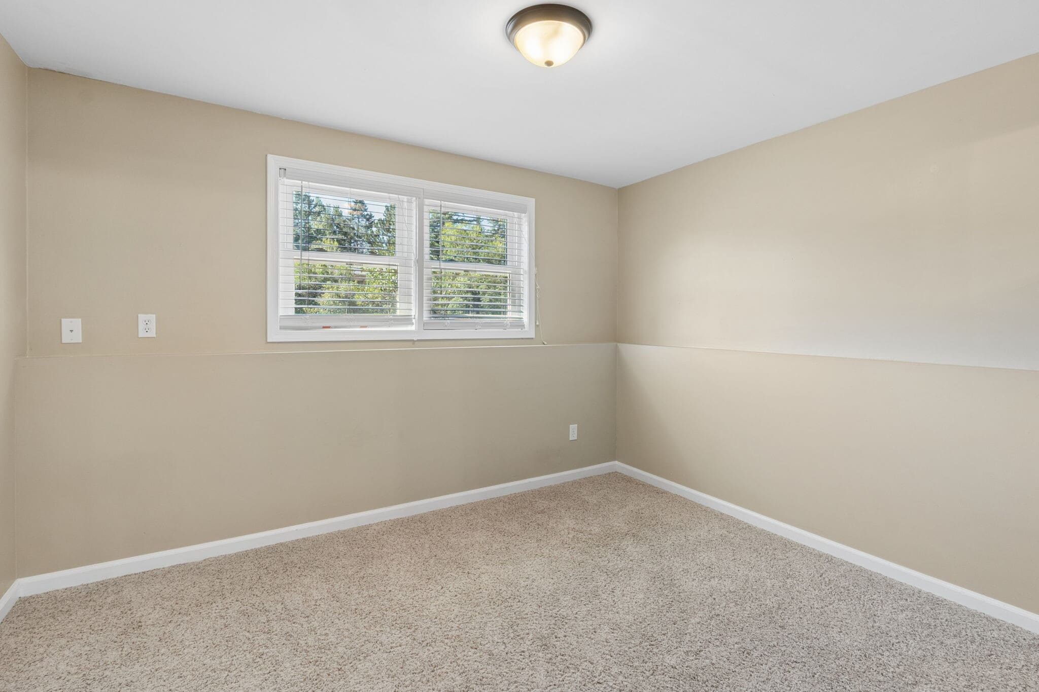 Building Photo - 103 Aurelia Ave