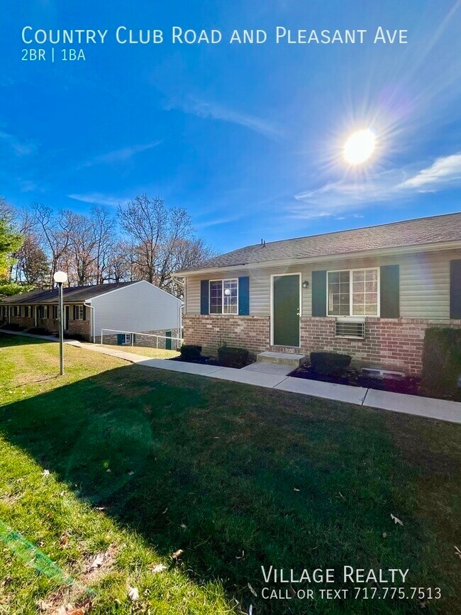 Building Photo - 605 Country Club Rd