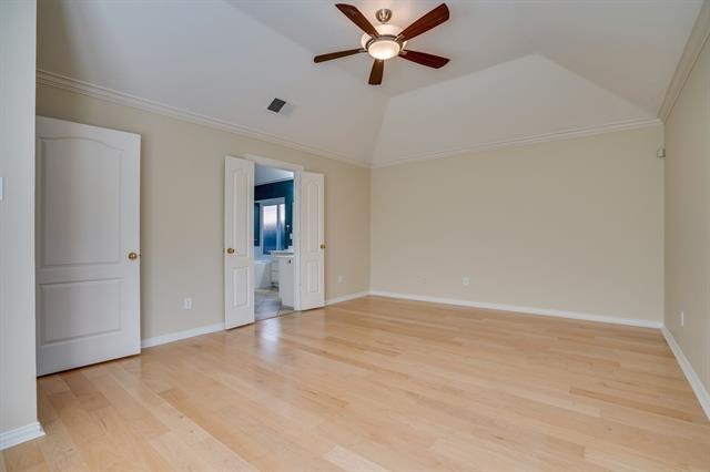 Building Photo - 2724 Lakehollow Ln