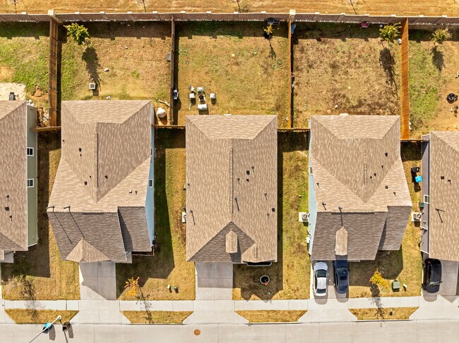 Building Photo - 2625 Turtle Dove Dr