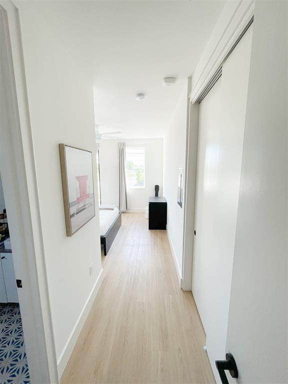 Building Photo - 2709 E 5th St.