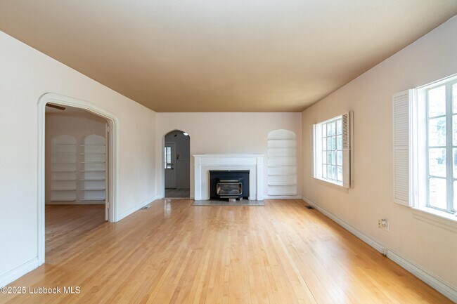 Building Photo - 2324 17th St