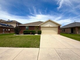 Building Photo - 12642 Forest Lawn Rd