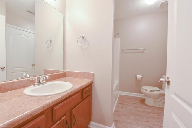 Building Photo - 513 Patriot Park Ct