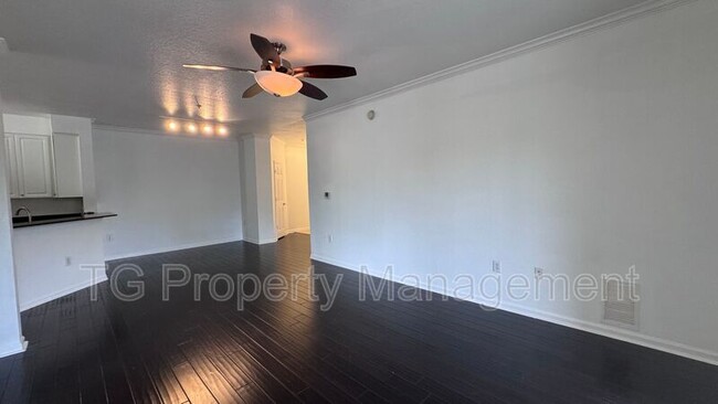 Building Photo - 8539 Gate Pkwy W