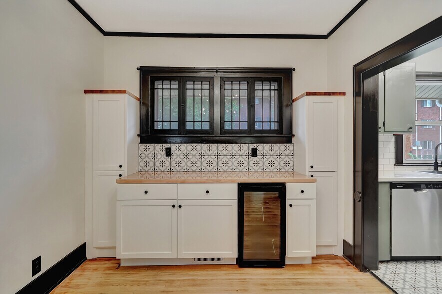 Building Photo - 216 N 25th St