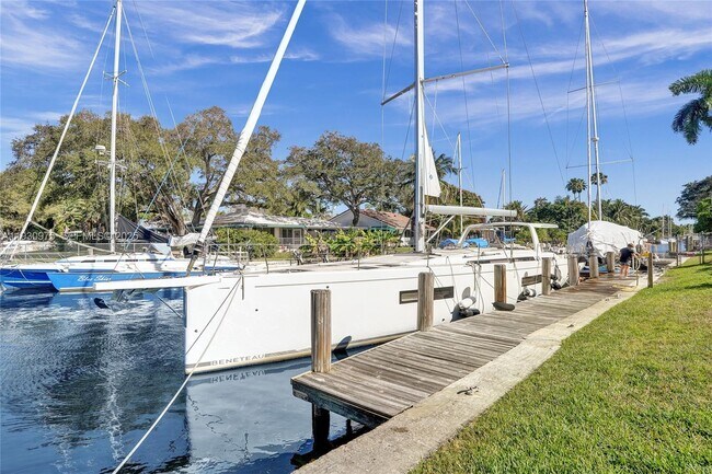 Building Photo - 1321 Mandarin Isle