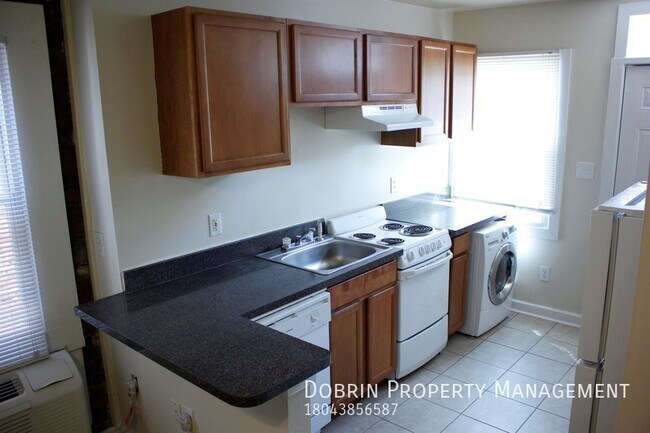 Building Photo - 1919 Lakeview Ave