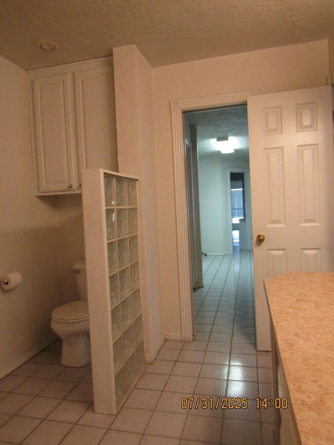 Building Photo - 503 NW Fairway Villa Dr