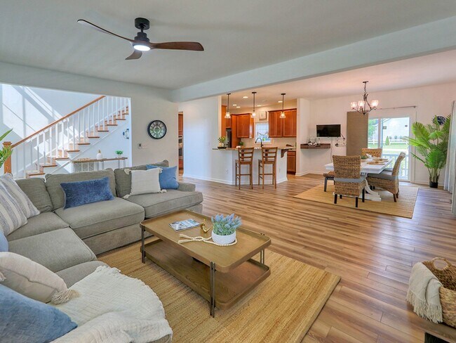 Building Photo - Spacious 3BR / 3.5BA Single family home • 2,500 Sq Ft • Baywood