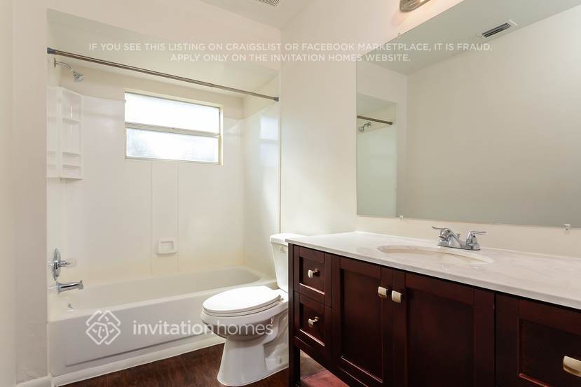 Building Photo - 55 Melrose Dr