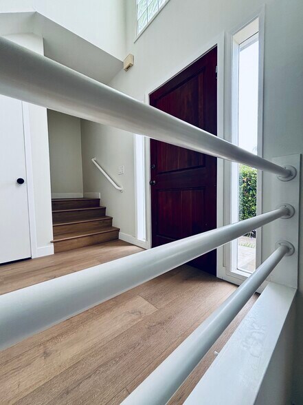 Building Photo - 501 Herondo St
