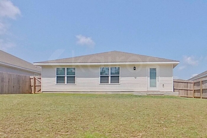 Building Photo - 4746 Malay Cir