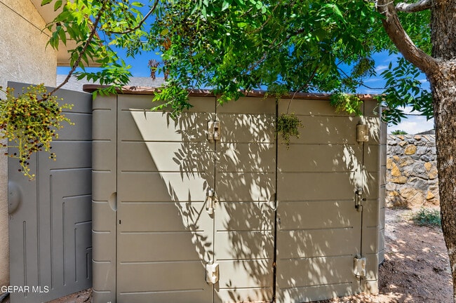 Building Photo - 12353 Tierra Apache Rd